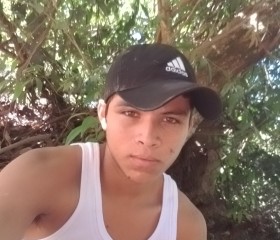 Delvin, 21, Canas