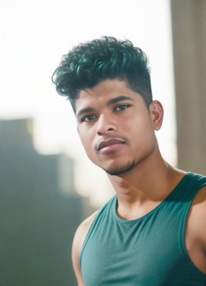 Krishna, 18, India, Mumbai