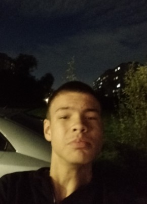 Кирилл из Калининграда 18 лет