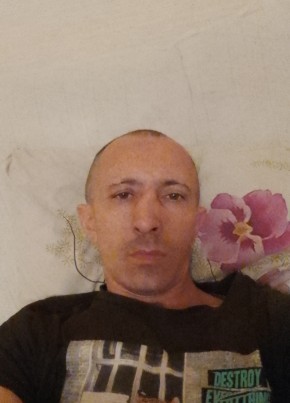Слава из Новокуйбышевска 36 лет