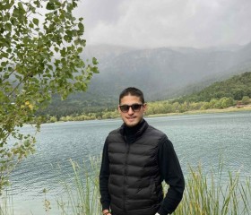 Κωνσταντίνος, 23, Athens