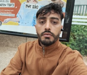 Yassir, 30, Lyon