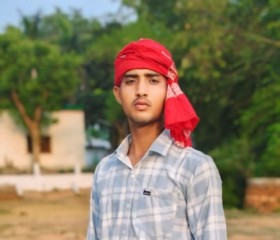 Kapil Dev, 22 года, Kanpur