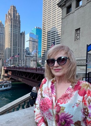 Лора из Aurora (State of Illinois) 60 лет