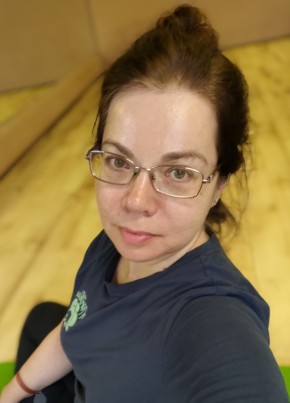 Olga, 48, Russia, Saint Petersburg