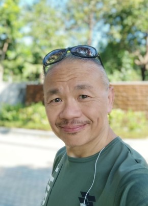 Wayne из 香港 65 лет