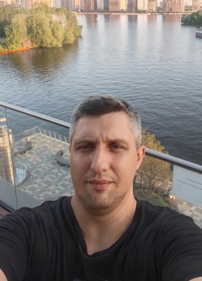 Михаил из Москвы 41 год