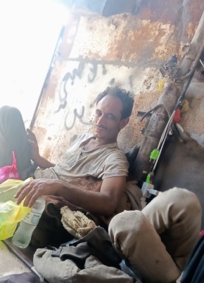 احمد из Slough 32 года