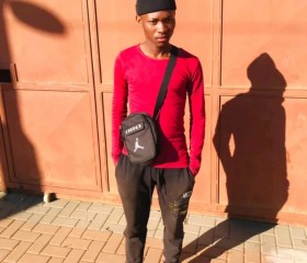 Reyaleboga, 23, Johannesburg