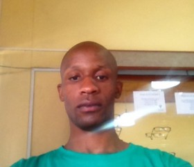 Onie, 36 лет, Harare