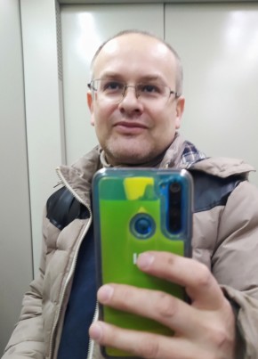Андрей из Москвы 44 года