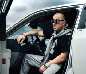 Viktor, 36, Moscow
