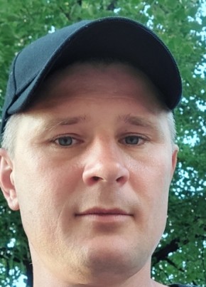 Evgeniy, 38, Russia, Naberezhnyye Chelny