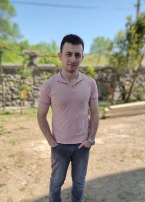Hüseyin Kolaşali, 26, Türkiye Cumhuriyeti, Ferizli