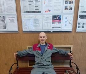 Aleksandr, 22, Saint Petersburg
