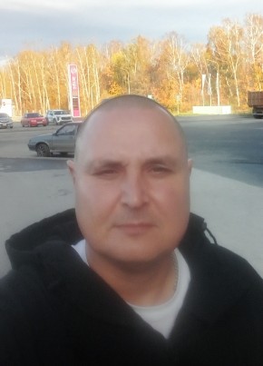 Сергей из Тюмени 44 года