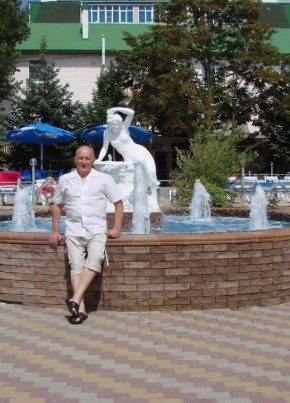 Виталий , 60, Россия, Санкт-Петербург