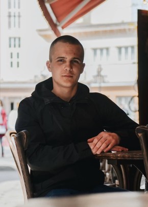 Igor, 26, Україна, Межова