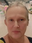 Elena, 59  , Saint Petersburg