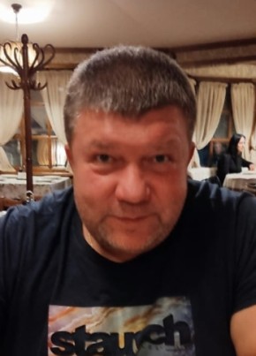 Максим из Москвы 56 лет