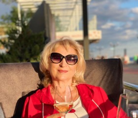 Алина, 68 лет, Москва