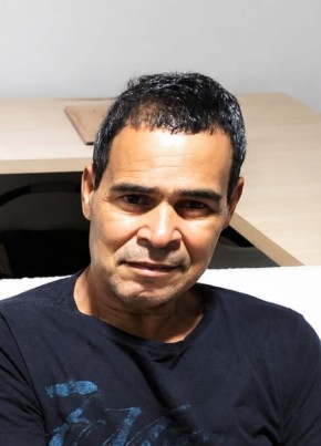 Carlos Roberto t из Brasília 65 лет