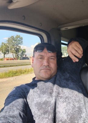 Сергей из Ломоносова 51 год
