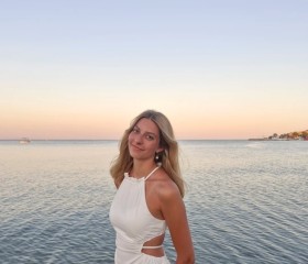 Sabina, 40, Saint Petersburg