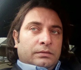 Syed, 48, Fisksatra