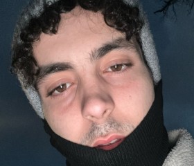 Moh, 24, Amsterdam-Zuidoost