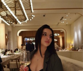 Anna, 32, Moscow