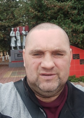 Виктор из Данкова 44 года