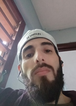 Luiso, 33, República de Cuba, La Habana
