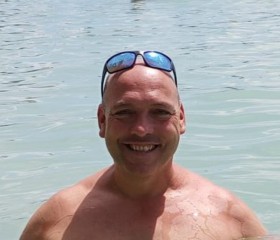 Julien, 44, Lyon
