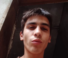 Renan, 20, Rio Branco do Sul
