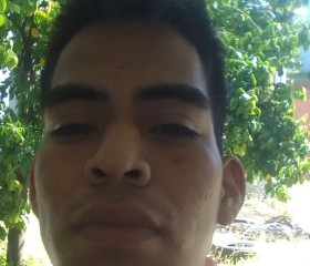 Jose Ángel, 25, Minatitlan