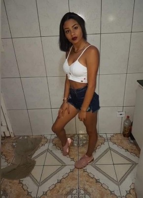 Estefania, 21, República Federativa do Brasil, Taboão da Serra