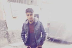 Mücahit Akşam , 21 - Just Me