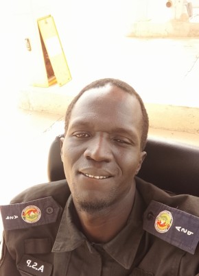 Gueye laye, 35, République du Sénégal, Dakar