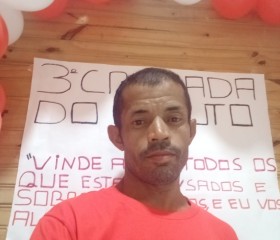 Uelton, 44, Salvador