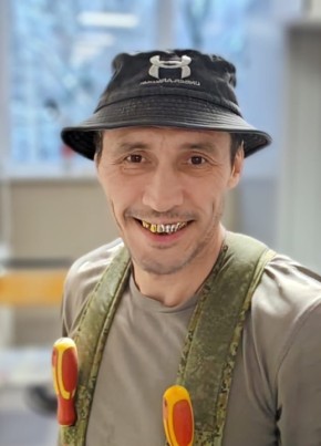 Макс из Осташкова 46 лет