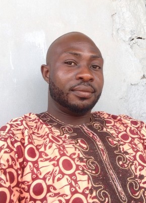 Akanmu Olanrewaju, 38, Nigeria, Ibadan