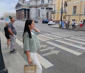 Lisichka, 43, Yekaterinburg