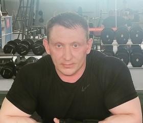 Dmitriy, 49, Yelizovo
