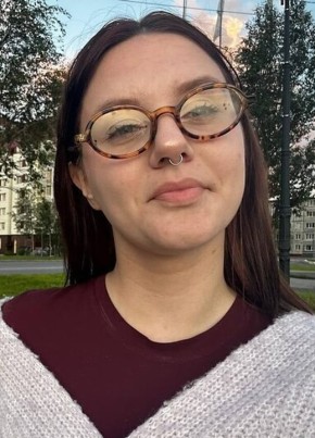 Карина из Апатиты 30 лет