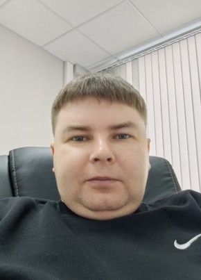 Константин из Ноябрьска 37 лет