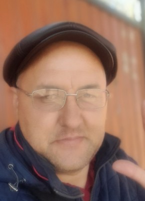 Олег, 43, Россия, Бирюсинск