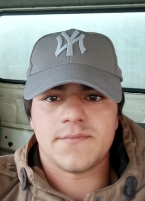 Anri, 21, Abkhazia, Sokhumi