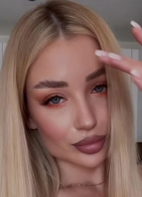 Irina из Rīga 22 года