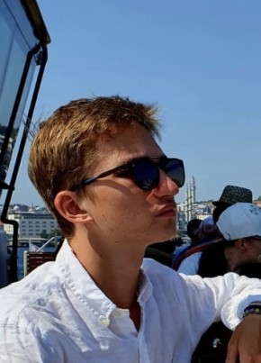 Horny, 20, Russia, Moscow